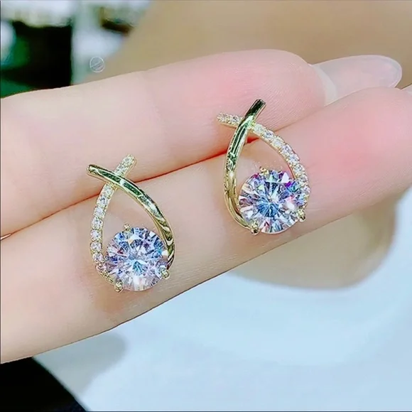 💙Exquisite Shiny Gold Plated Drop Earrings - Picture 3 of 5